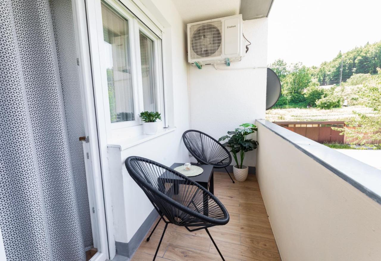 Lynx And Fox Self Check-In Free Parking Apartment Delnice Extérieur photo